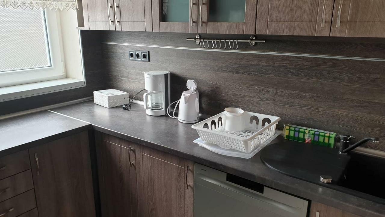 Aqua Apartman Tiszaujvaros Exterior photo